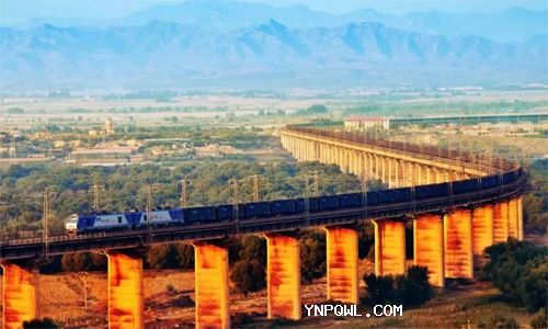 國鐵集團：上半年貨運收入2344億元，同比增長9.6%