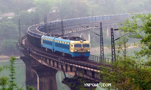 澎湃中國鐵動力——黨的十八大以來鐵路發展成就綜述