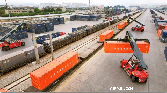 “橙長柜”亮相中老鐵路！