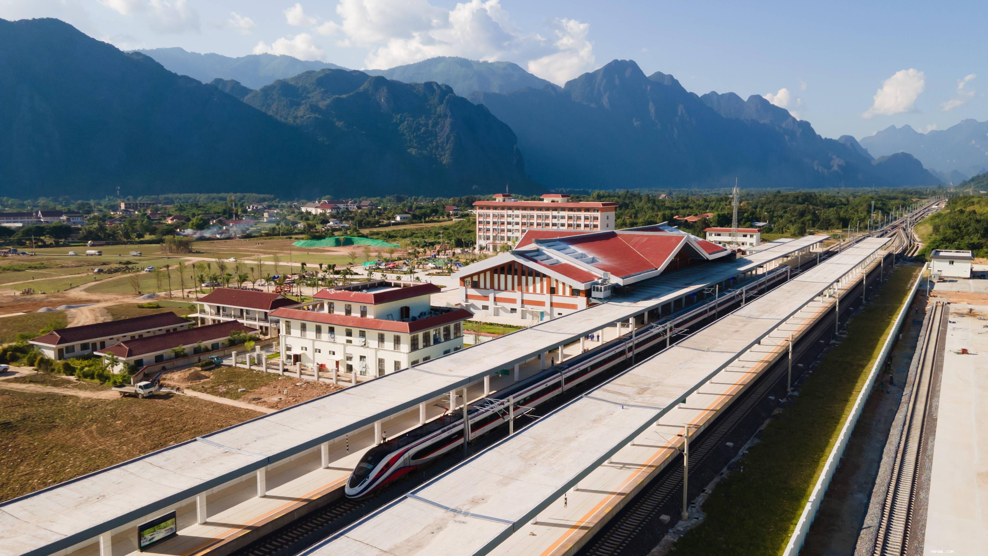 中老鐵路，建一座工程,造福一方百姓