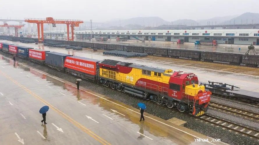 中老鐵路怎么從老撾運輸水果到國內