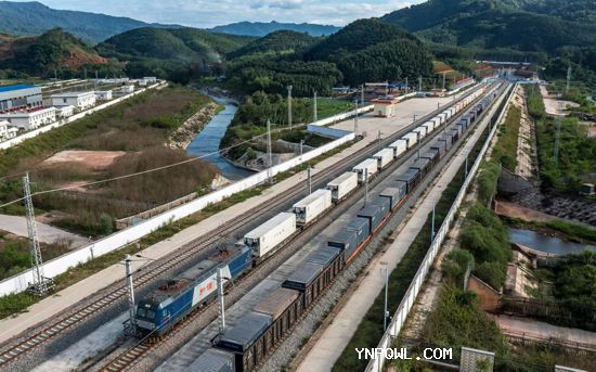 一條鐵路架起中老青年友誼之橋，也帶動了配齊物流的運輸