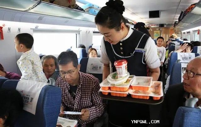 中老鐵路暑運期間運送跨境旅客同比增長73.9%