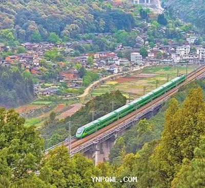 中老鐵路磨憨口岸開通邊檢“返鄉”特別通道